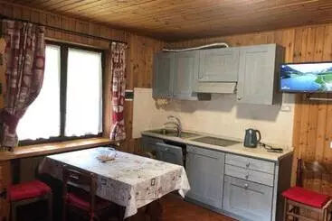 ツーリストアパートメント Ampio Monolocale In Centro Champoluc