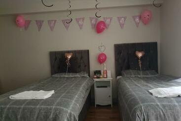 مُتل City Centre 5 Double Bedroom Detached