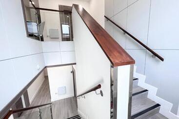 آپارتمان‌های توریست‌ها Omega Inn