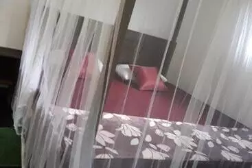 Majatalo Rainforest River Bay