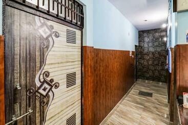 호텔 Oyo 84929 Omax Guest House