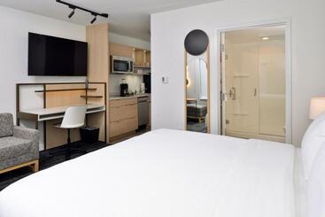 هتل Towneplace Suites By Marriott Asheville Downtown