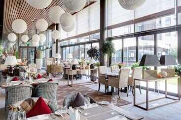 Doubletree By Hilton Hotel Moscow   Marina