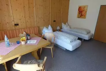 Отель Haus Alpenland