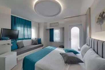 ホテル La Brezza Suite &