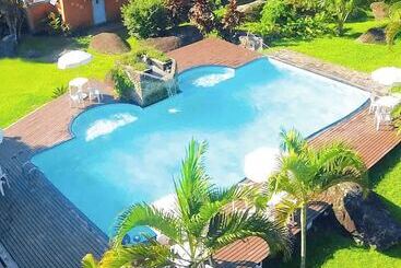 בית מלון כפרי Velinn Pousada Bromelias