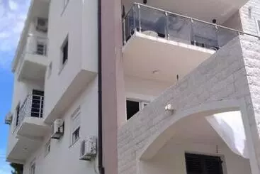 آپارتمان‌های توریست‌ها Jasmin