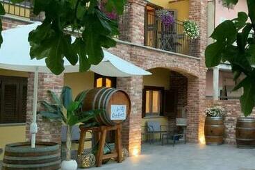 بنسيون La Cantina Rent Rooms