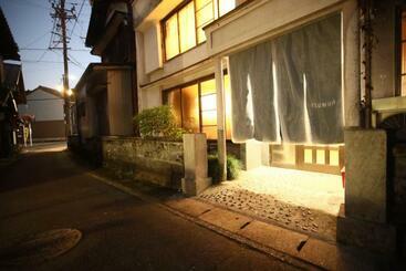 Bed and Breakfast コミュニティカフェ民泊つむぎ