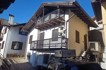 Turistihuoneistot Casa Rosetta Nel Cuore Delle Dolomiti