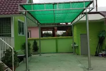 Majatalo กรีนเกสท์เฮ้าส์ พนัสนิคม