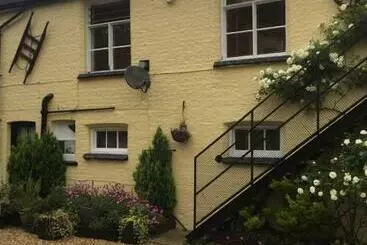 Hotel The Coach House At The Bull Inn