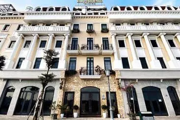 Elysinam Boutique Hotel Ha Long