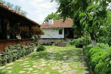 بنسيون хана на бай митьо