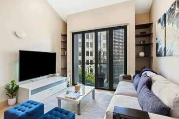 관광객 아파트 Viaduct Duplex   Free Parking, Best Location!