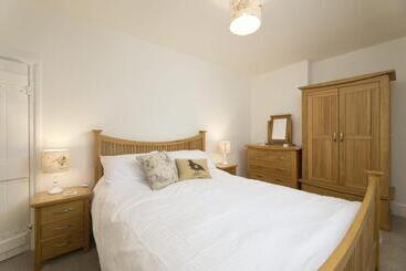 דירות לתיירים 1 Lower Spire