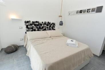 Отель Amare Il Mare Affittacamere