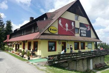 호텔 Fran