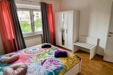 ツーリストアパートメント Apartment Lucky 7