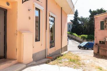 Жильё для туристов Welcomely   Civico 65 40