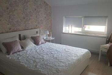 آپارتمانهای توریستها Apulum Apartment