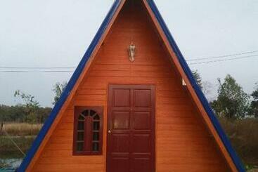 Szálloda บ้านพักกลางนา