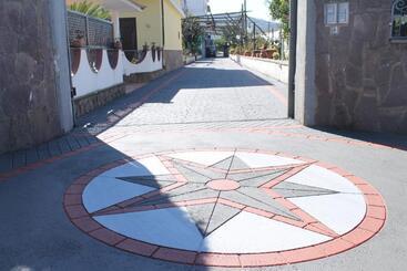 דירות לתיירים Maison Coppola