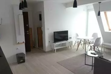 آپارتمان‌های توریست‌ها Sunny Apartment