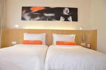 Harris Hotel Raya Kuta