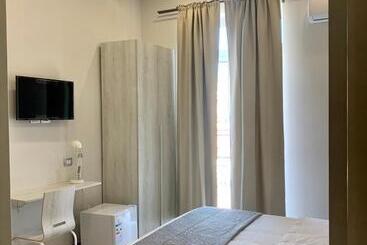 تختخواب و صبحانه Naptown Rooms