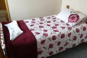 هتل Lennard House