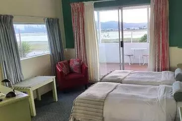 ペンション Lagoona Inn