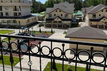 آپارتمانهای توریستها иссык куль радуга Raduga Sary Oy