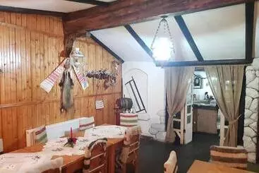 ペンション Căsuța Din Povești