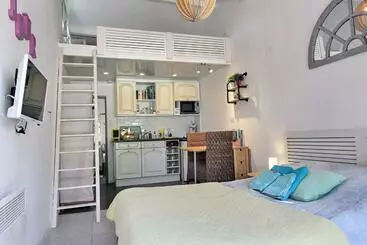 Bed and Breakfast Le Petit Paradis   La Provençale