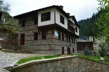 ペンション къща за гости гайтана