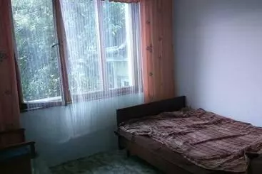 Majatalo вилна зона златни пясъци, спирка ален мак