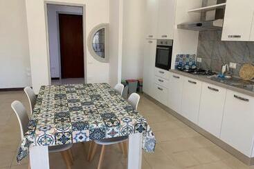 Жильё для туристов Salinella House