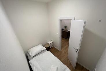 آپارتمانهای توریستها Shone Apartment Old Town 2 Bedroom