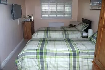 Bed and Breakfast Highworth House