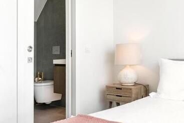 آپارتمان‌های توریست‌ها Prata Riverside Apartment