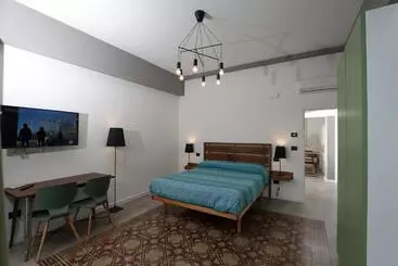 تختخواب و صبحانه Timpa Rooms