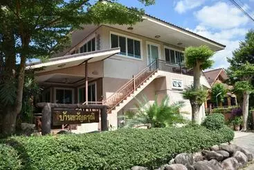 Hospedaria Darunee Resort