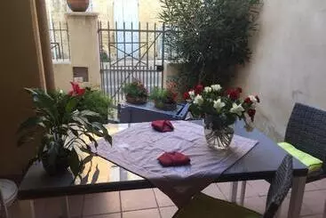 ベッドアンドブレックファースト L Amarilys Chambre D Hôte