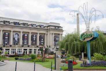 تختخواب و صبحانه La Suite Des Pervenches