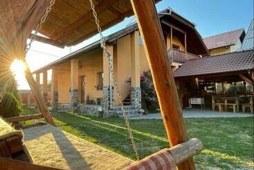 بنسيون Gáll Vendégház