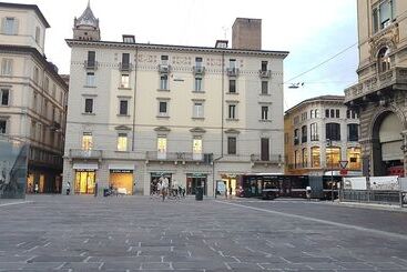 Bed and Breakfast Gran Suite Piazza Maggiore T&t Communications