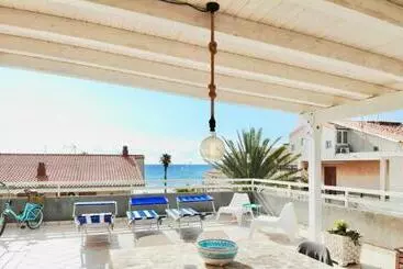 پانسیون Beachfront Rooms Marina Di Ragusa