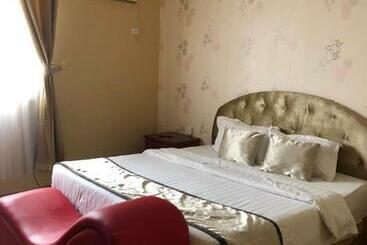 ホテル ريحانة الورود