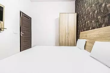 Hotel Oyo 82616 Prime Property
